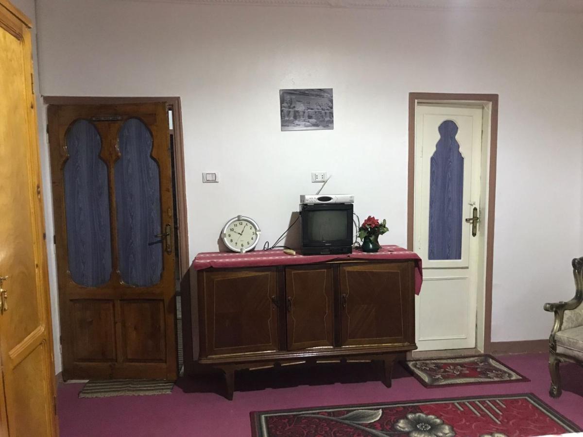 Studio Farida Pyramids View Kafrat al Jabal Bagian luar foto