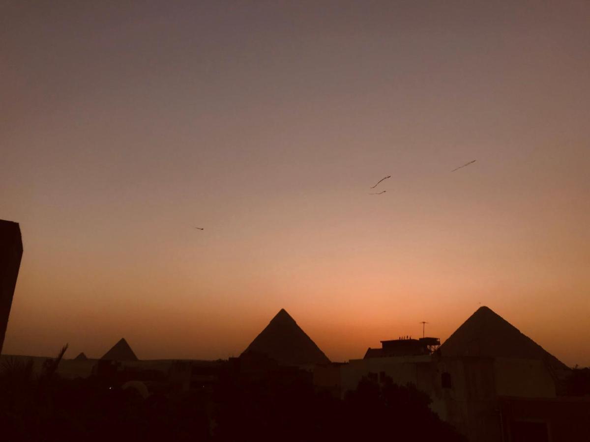 Studio Farida Pyramids View Kafrat al Jabal Bagian luar foto